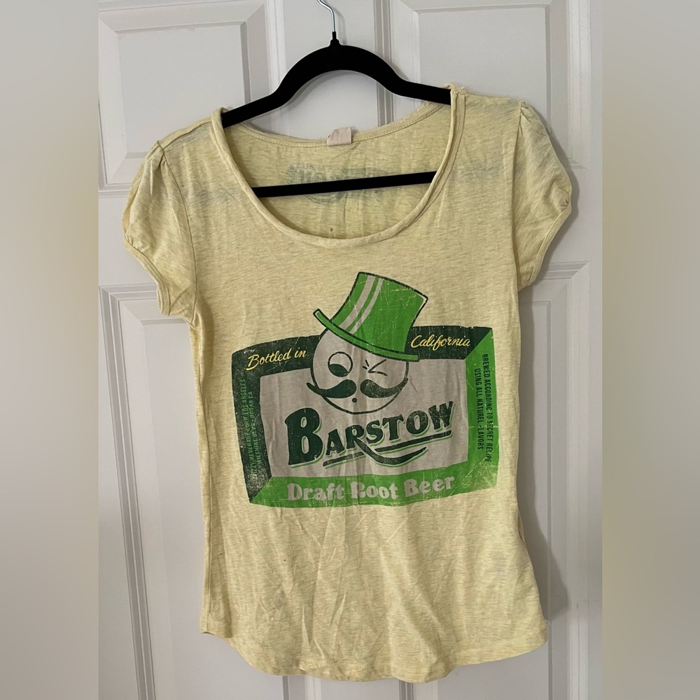 Women’s TimeOut graphic t-shirt California Root Beer advertisement size L